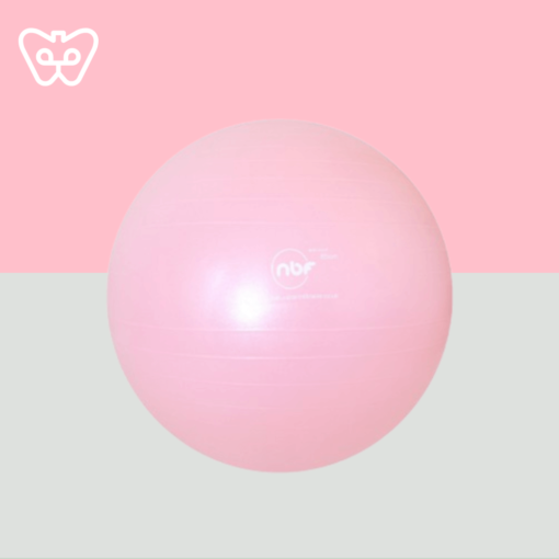 birth ball in de kleur roze op roze achtergrond