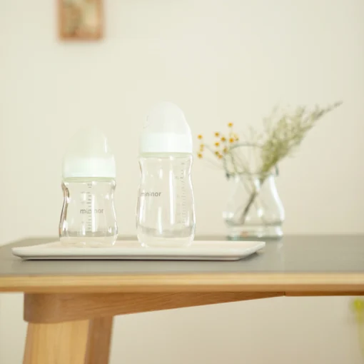 Mininor babyflessen in de maat 160 ml of 240 ml