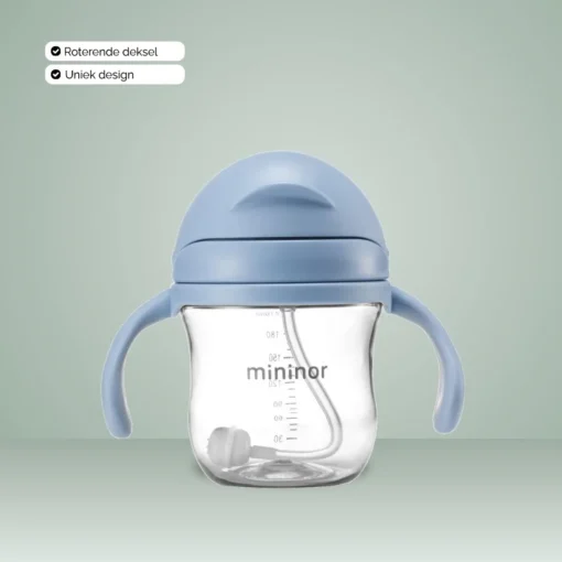Mininor rietjes beker met deksel dicht Nordic Sky Blue 220 ml