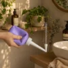 Lansinoh postpartum spoelfles | peri-bottle 7 Lansinoh spoelfles met gerichte waterstraal voor gebruik na de bevalling